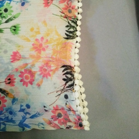 🌺FREE WITH PURCHASE OVER $10***KIMONO STYLE TOP - Picture 4 of 5